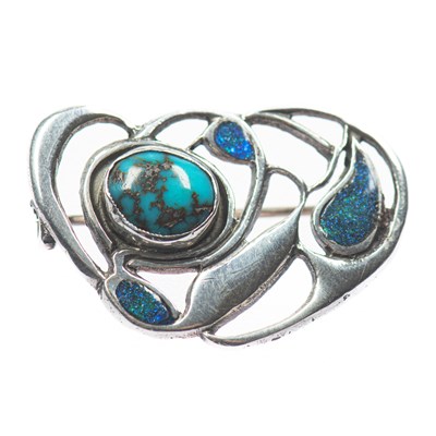 Lot 911 - WILLIAM HAIR HASELER FOR LIBERTY & CO - A SILVER, TURQUOISE AND ENAMEL BROOCH