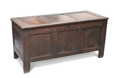 Lot 777 - A 17TH CENTURY OAK COFFER