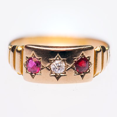 Lot 482 - A VICTORIAN 15 CARAT GOLD RUBY AND DIAMOND RING