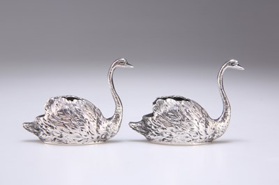 Lot 254 - A PAIR OF ELIZABETH II SILVER MODELS OF SWANS