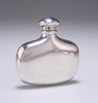 Lot 214 - A LATE VICTORIAN SILVER SPIRIT FLASK