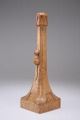 Lot 894 - ROBERT THOMPSON OF KILBURN, A MOUSEMAN OAK TABLE LAMP