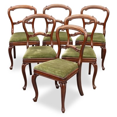 Lot 697 - A SET OF SIX VICTORIAN MAHOGANY DINING CHAIRS