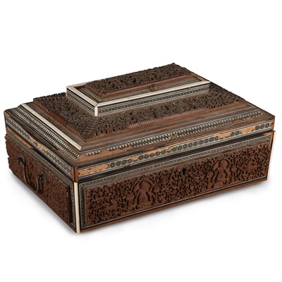 Lot 799 - A MID-19TH CENTURY ANGLO-INDIAN SADELI AND CARVED SANDALWOOD SEWING BOX