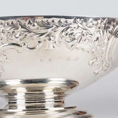 Lot 178 - A WILLIAM IV SCOTTISH SILVER PUNCH BOWL
