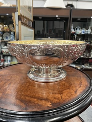 Lot 178 - A WILLIAM IV SCOTTISH SILVER PUNCH BOWL
