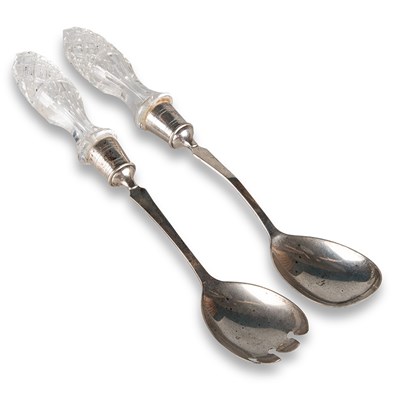 Lot 1121 - A PAIR OF EDWARDIAN SILVER-MOUNTED CUT-GLASS SALAD SERVERS