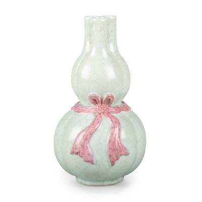Lot 123 - A CHINESE CELADON GOURD VASE