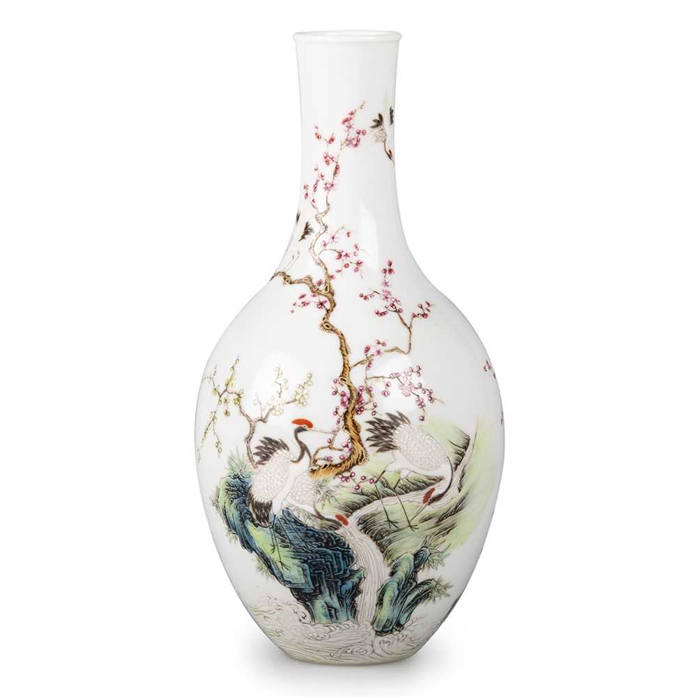 Lot 117 - A CHINESE 'CRANES' VASE