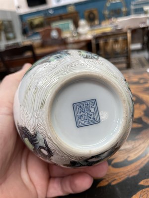 Lot 117 - A CHINESE 'CRANES' VASE