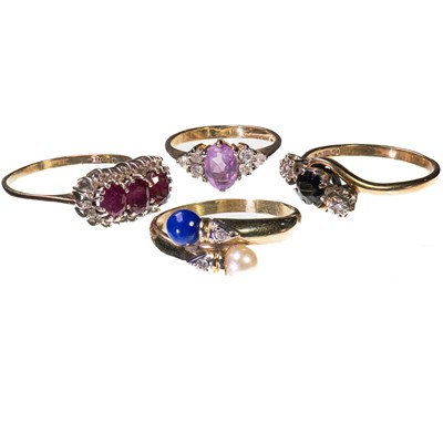 Lot 508 - FOUR GEM-SET RINGS