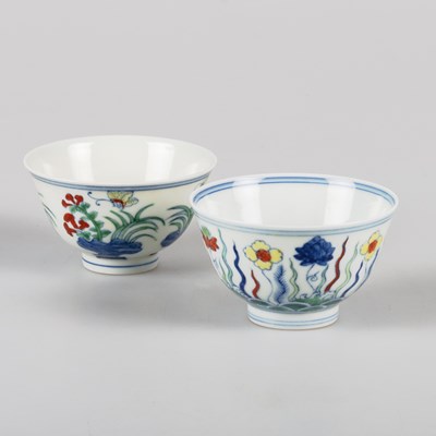 Lot 82 - A CHINESE DOUCAI CUP