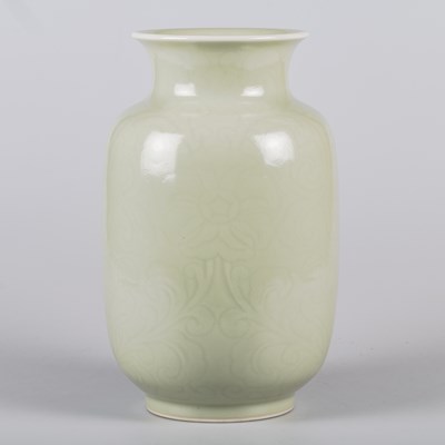 Lot 104 - A CHINESE CELADON GLAZED LANTERN VASE