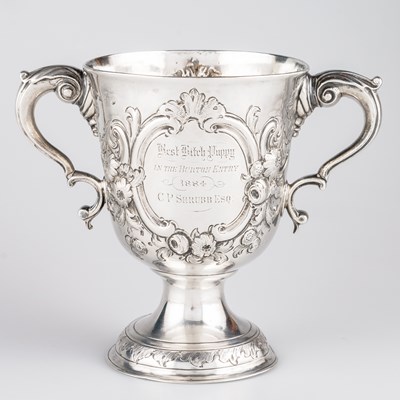 Lot 292 - A MID-18TH CENTURY IRISH SILVER TWO-HANDLED CUP