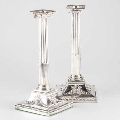 Lot 225 - A PAIR OF GEORGE III SILVER COLUMNAR CANDLESTICKS