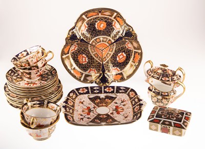 Lot 48 - A GROUP OF ROYAL CROWN DERBY IMARI TABLEWARES