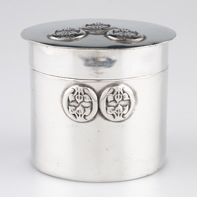 Lot 153 - ARCHIBALD KNOX (1864-1933) FOR LIBERTY & CO, A TUDRIC PEWTER CANISTER