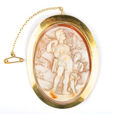 Lot 591 - A 19TH CENTURY SHELL CAMEO BROOCH