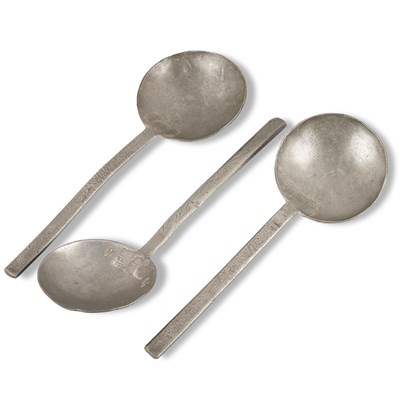 Lot 1098 - THREE PEWTER STUMP-END SPOONS