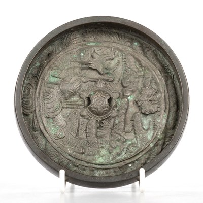 Lot 152 - A CHINESE ARCHAISTIC BRONZE CIRCULAR MIRROR, QING DYNASTY