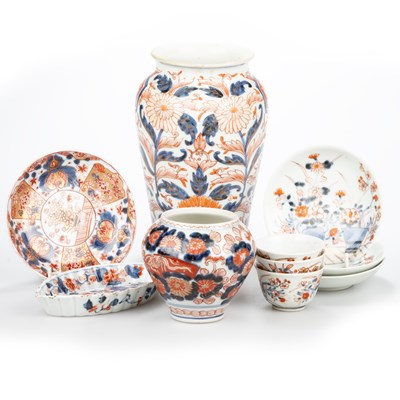 Lot 112 - A COLLECTION OF CHINESE IMARI ITEMS