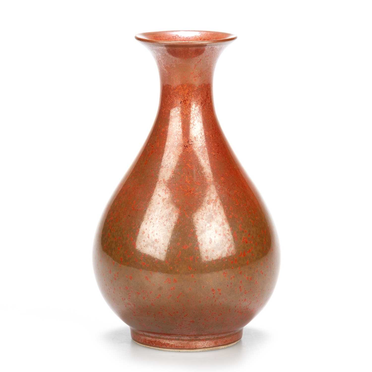 Lot 109 - A CHINESE PORCELAIN PERSIMMON-GLAZED SMALL YUHUCHUNPING VASE