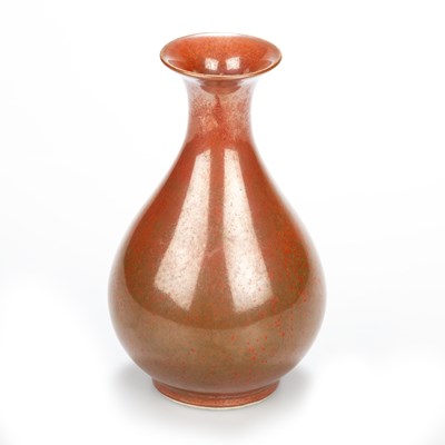 Lot 109 - A CHINESE PORCELAIN PERSIMMON-GLAZED SMALL YUHUCHUNPING VASE