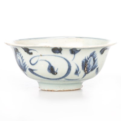 Lot 78 - A CHINESE BLUE AND WHITE FLORAL SCROLL MINYAO BOWL, ZHENGTONG (1435-1467)