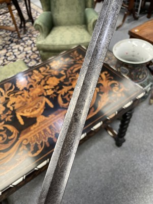 Lot 10 - A RARE 1847 PATTERN LIGHT CAVALRY SWORD OF THE 17TH LANCERS