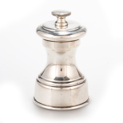 Lot 328 - A GEORGE V SILVER PEPPER GRINDER