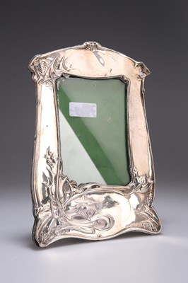 Lot 341 - AN ART NOUVEAU SILVER PHOTOGRAPH FRAME