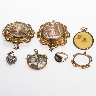 Lot 508 - A GROUP OF JEWELLERY