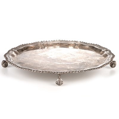 Lot 282 - A GEORGIAN STYLE SILVER SALVER