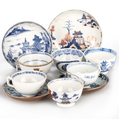 Lot 76 - A GROUP OF CHINESE PORCELAIN, 18TH CENTURY