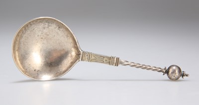 Lot 419 - AN 18TH CENTURY NORWEGIAN SILVER SPOON