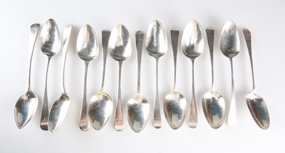 Lot 202 - A GROUP OF GEORGIAN AND LATER SILVER DESSERT SPOONS