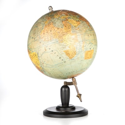 Lot 515 - A FRENCH TERRESTRIAL TABLE GLOBE, J. FOREST, PARIS,  EARLY 20TH CENTURY