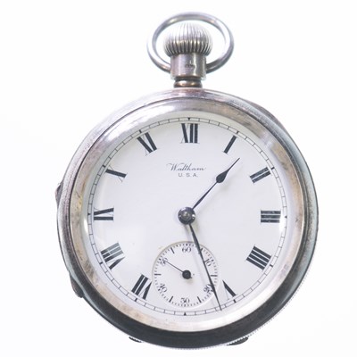 Lot 572 - A SILVER WALTHAM OPEN FACED POCKET WATCH