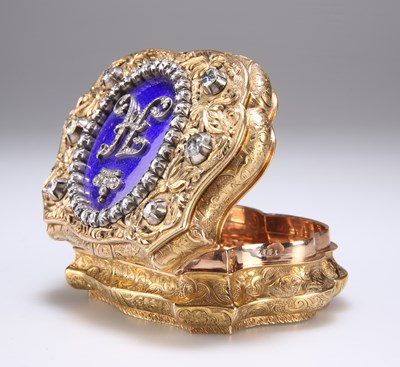 Lot 472 - A JEWELLED GOLD AND ENAMEL ROYAL PRESENTATION SNUFF BOX