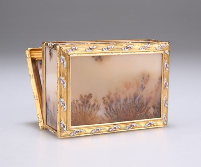 Lot 478 - A RARE LOUIS XV PICTURE AGATE, GOLD AND ENAMEL SNUFF BOX, BY NÖEL HARDIVILLERS