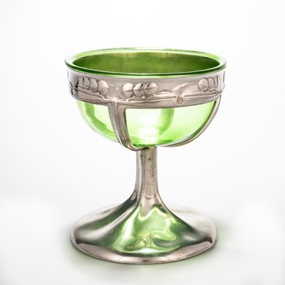 Lot 193 - ARCHIBALD KNOX (1864-1933) FOR LIBERTY & CO, A TUDRIC PEWTER FOOTED BOWL