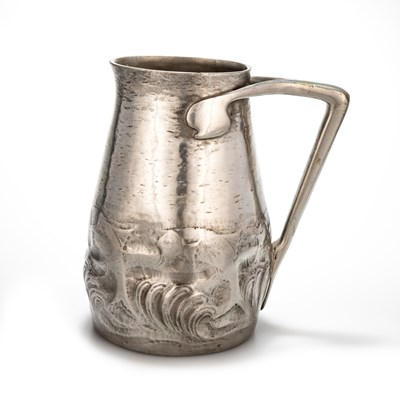 Lot 235 - A LIBERTY & CO TUDRIC PEWTER JUG