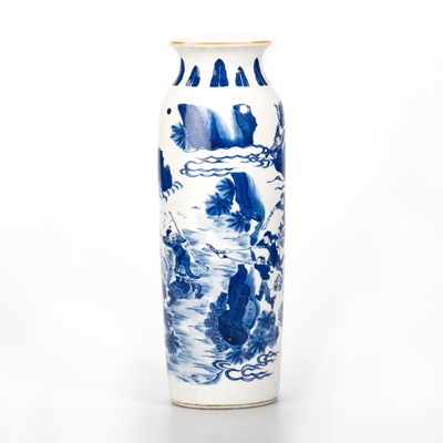 Lot 127 - A CHINESE BLUE AND WHITE FIGURAL SLEEVE VASE