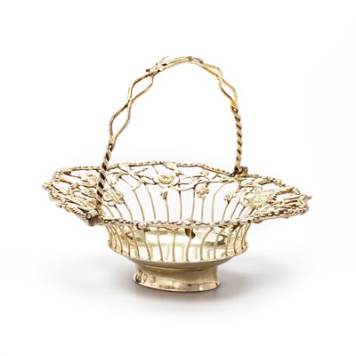 Lot 343 - A GEORGE III SILVER-GILT SWEETMEAT BASKET