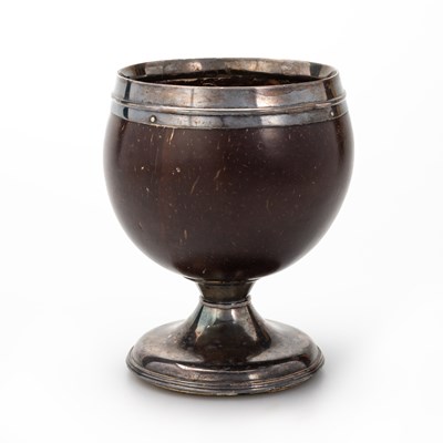 Lot 330 - A GEORGE III SILVER-MOUNTED COCONUT CUP