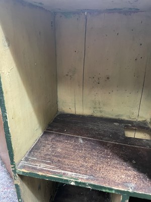 Lot 1 - A PRIMITIVE 19TH CENTURY DOLLS HOUSE, POSSIBLY AMERICAN