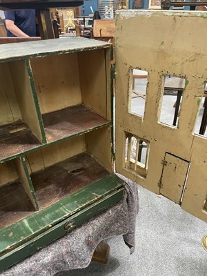 Lot 1 - A PRIMITIVE 19TH CENTURY DOLLS HOUSE, POSSIBLY AMERICAN