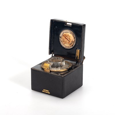 Lot 176 - ASPREY: A LEATHER-BOUND TRAVEL INKWELL