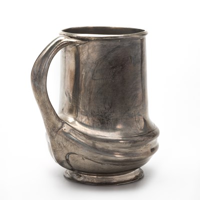 Lot 167 - A LIBERTY & CO TUDRIC PEWTER TANKARD