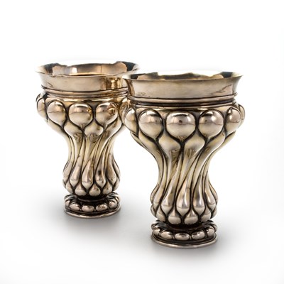 Lot 262 - A PAIR OF LARGE CONTINENTAL SILVER BEAKERS